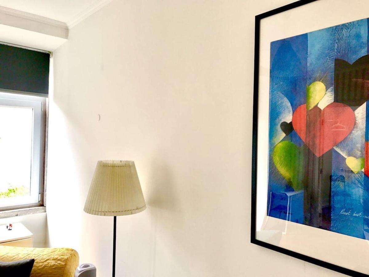 Luxury Part Of The City - Modern Apartment With Airconditioning - Near Subway Lisbon Bagian luar foto